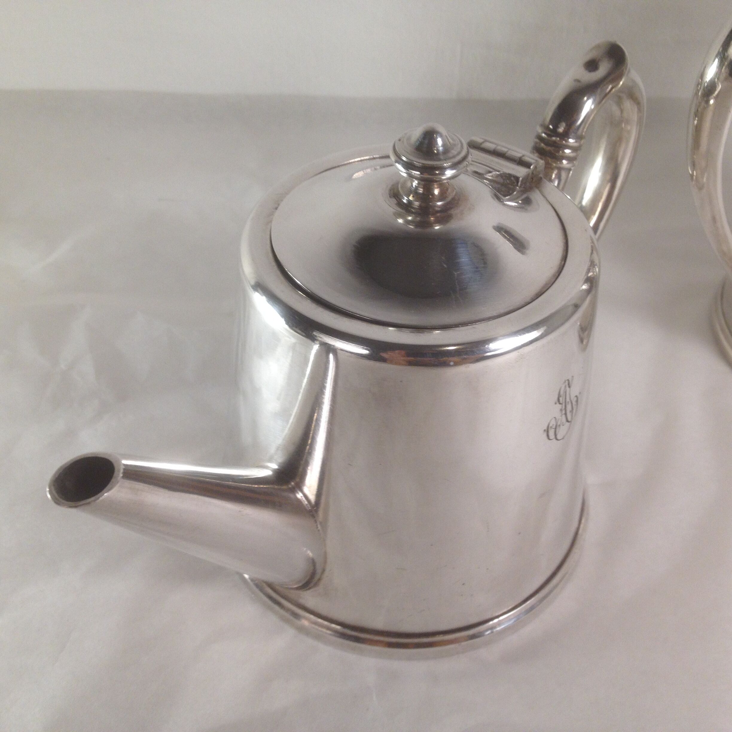 Teapot and milk jug in silver metal, Félix Frères