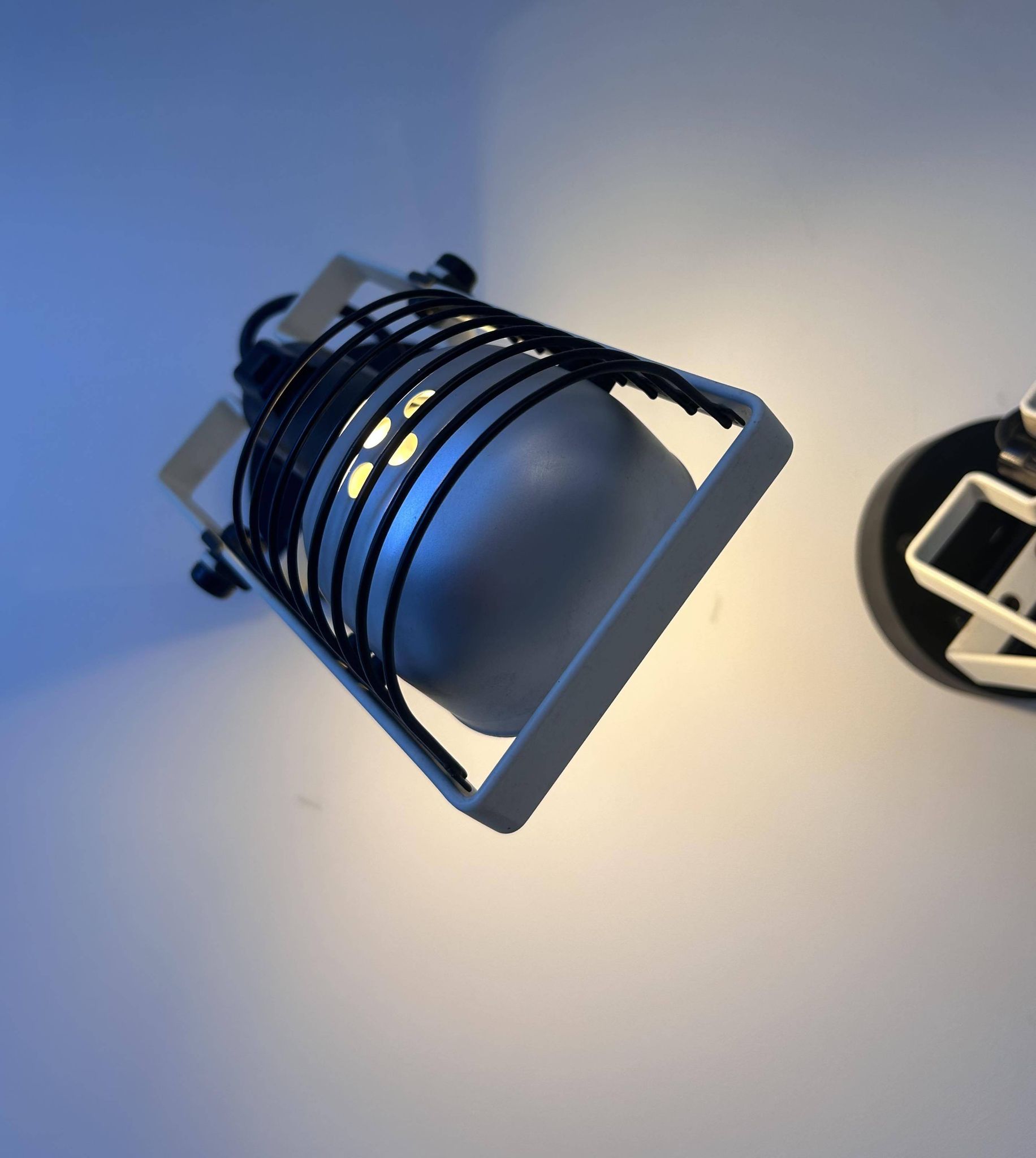 Pair of vintage Sintesi adjustable wall lights, by Gismonti for Artemide, Italy 1975