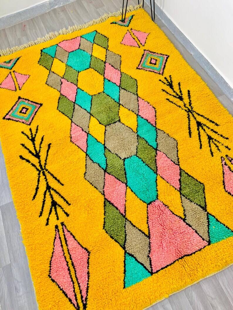 Handmade Moroccan rug 250cm x 150cm