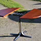 Lifting coffee table