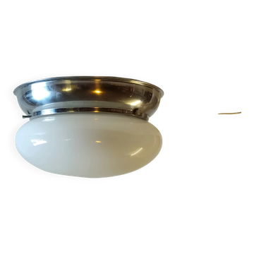 Plafonnier ou applique Bauhaus en métal chromé et globe opaline - 30's