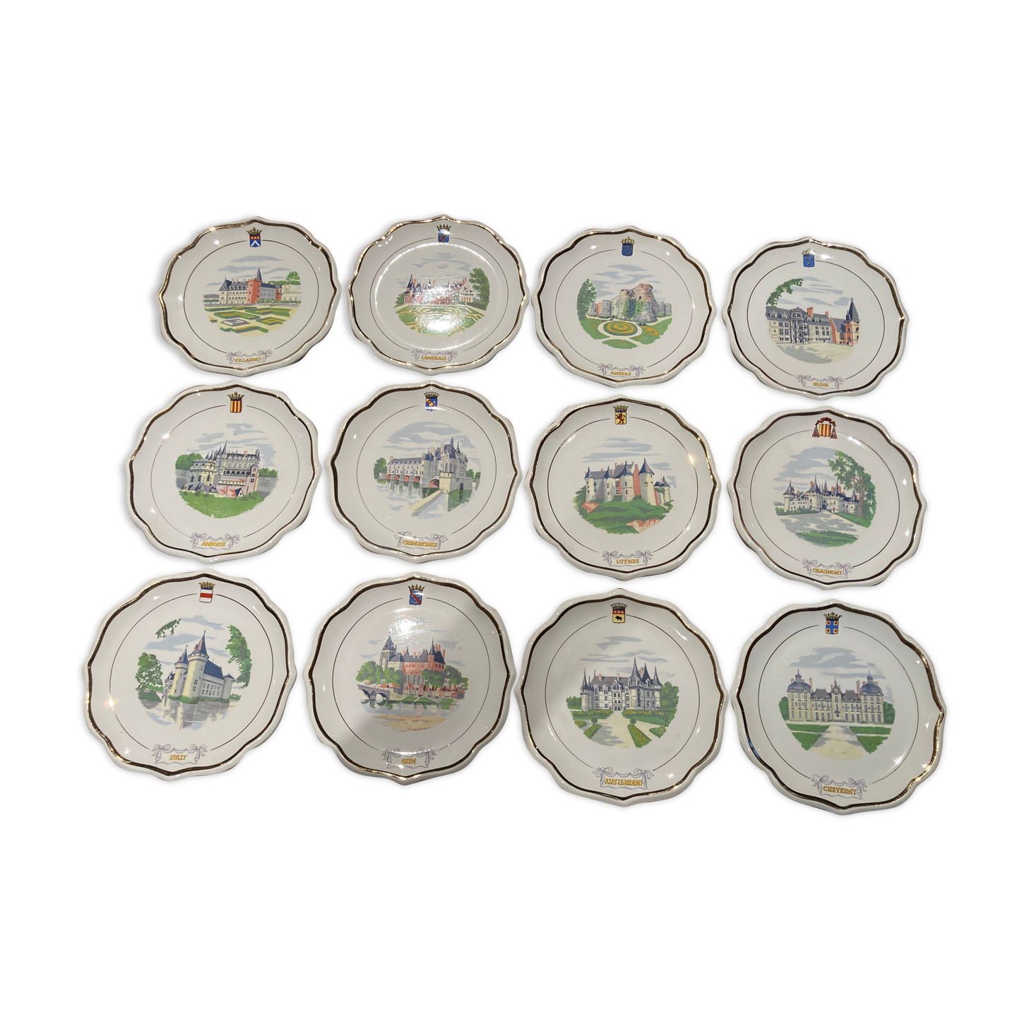 12 dessert plates Gien châteaux de la Loire