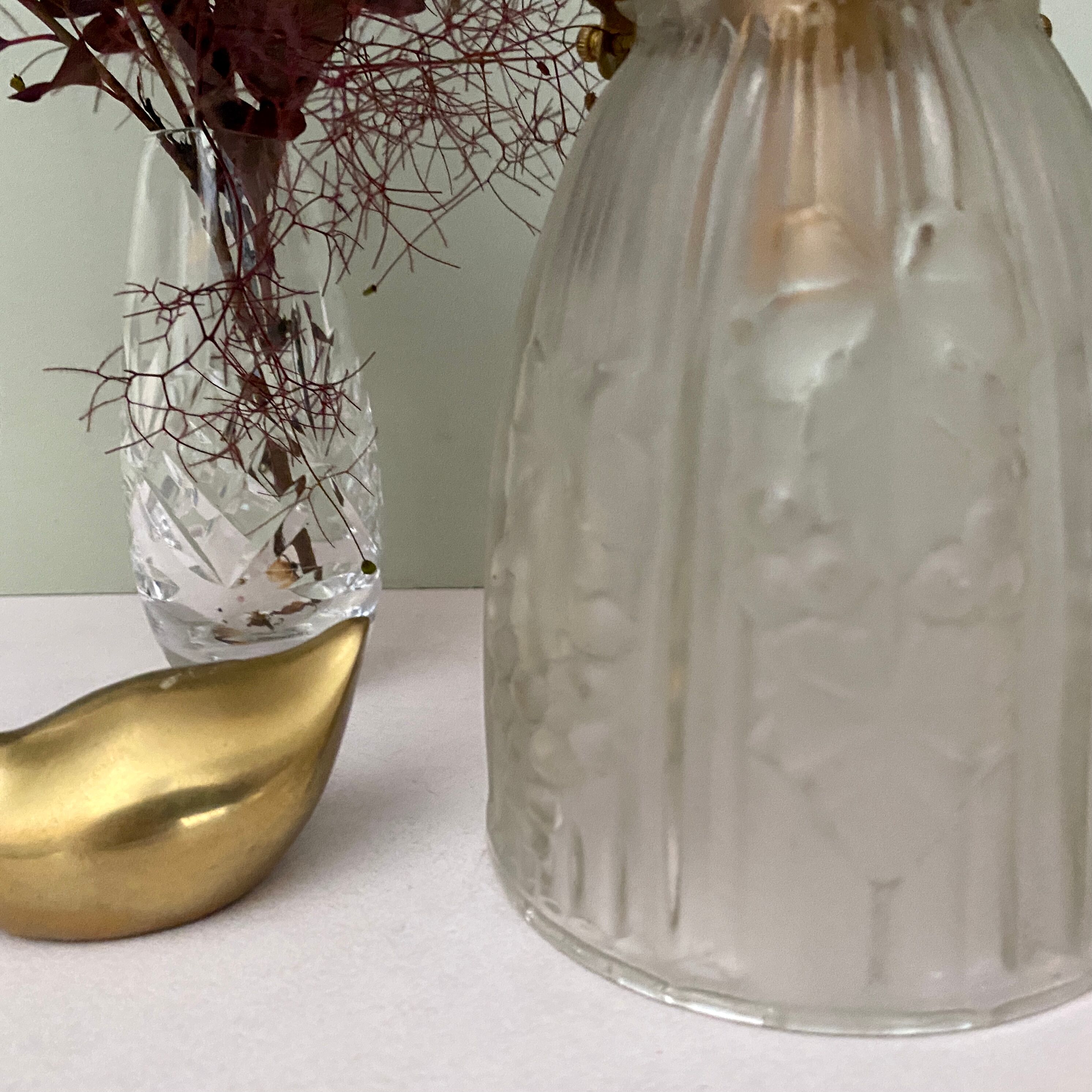 Vintage art deco tulip walker