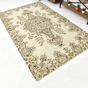 Tapis turc vintage vert clair et crème, 162 x 259 cm