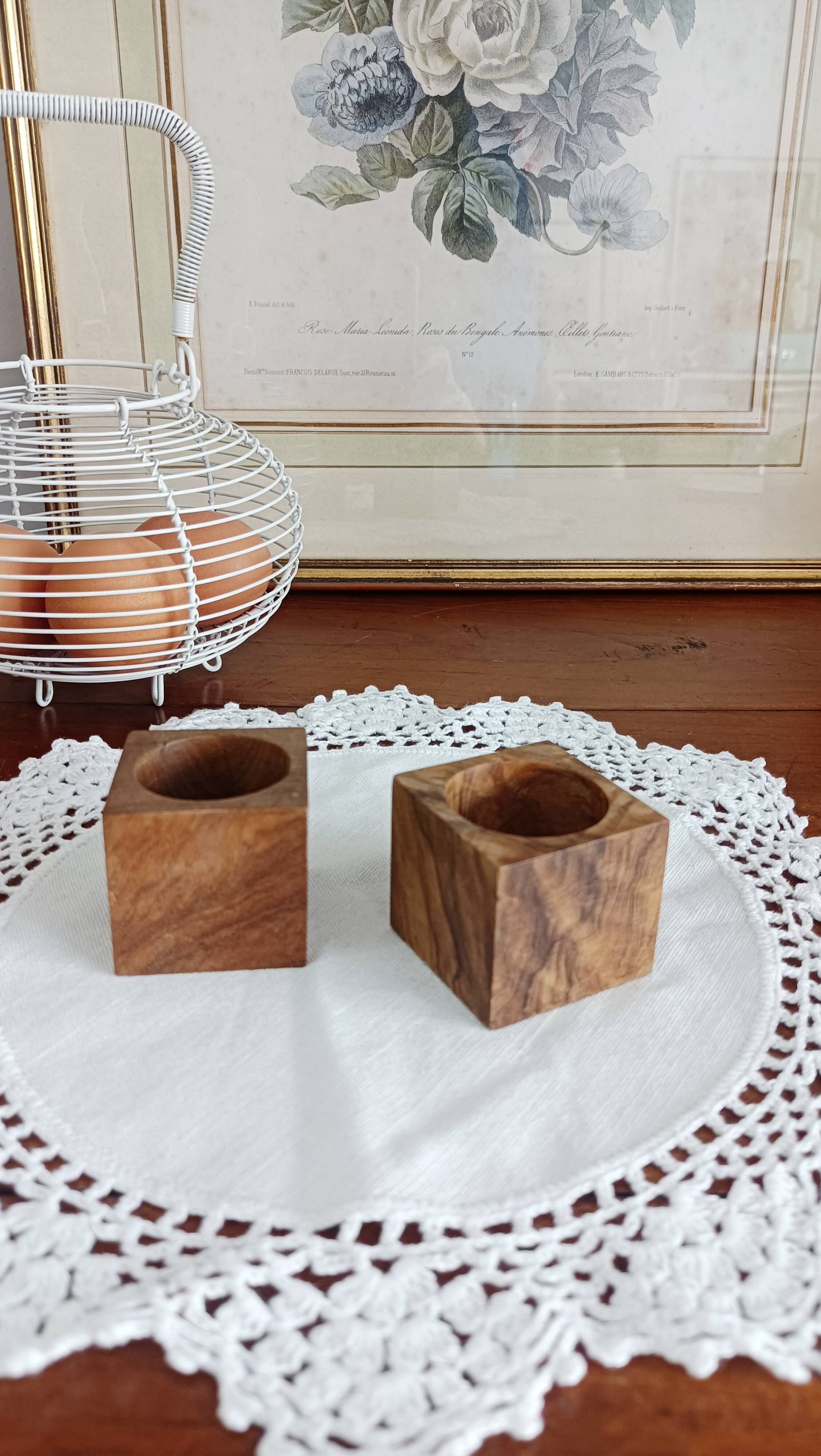 Set of 2 olive wood egg cups