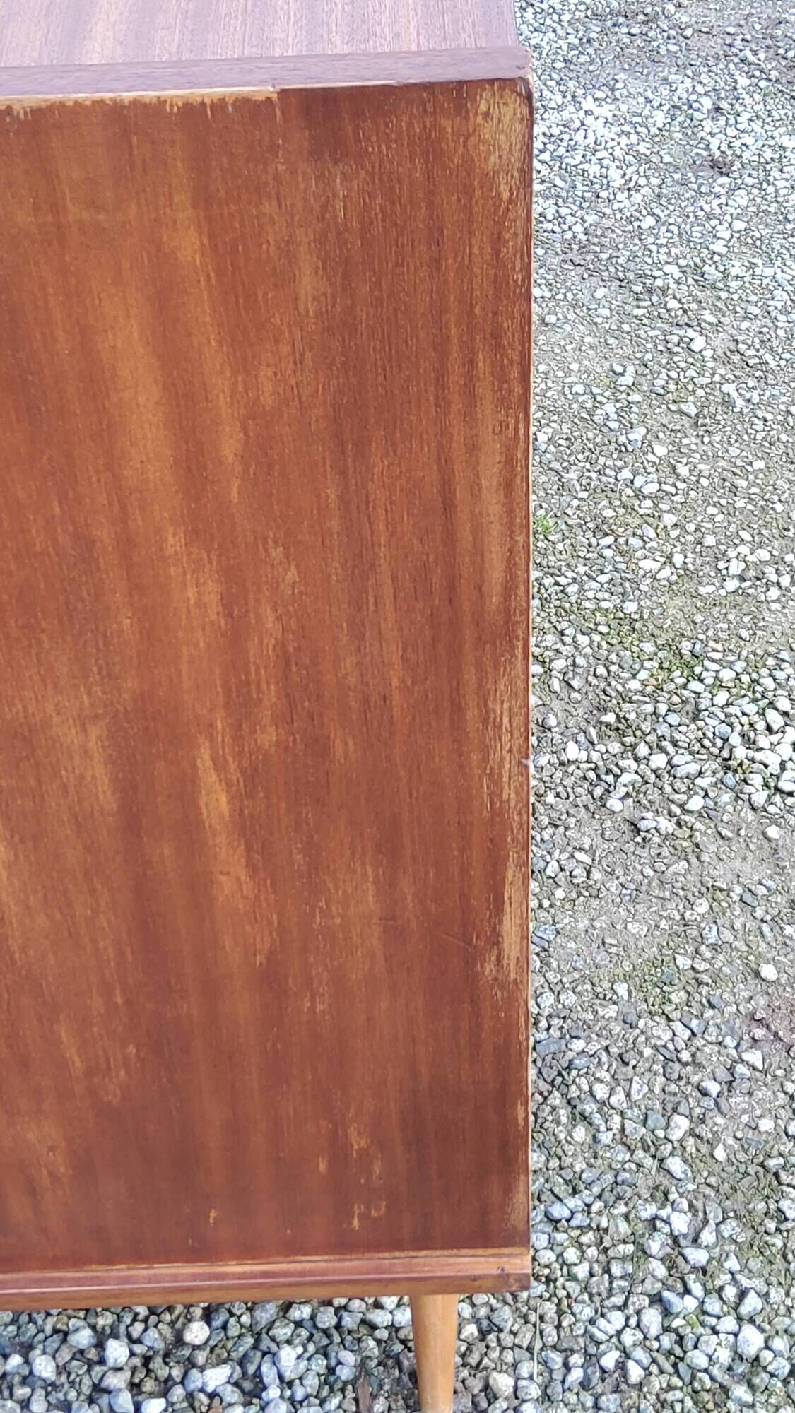 Enfilade of the 50s in oak and mahogany feet compass
