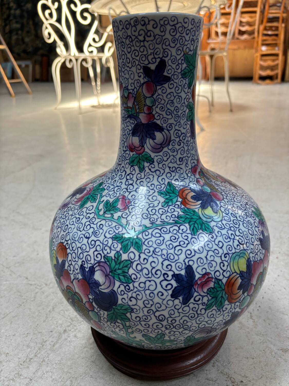 CHINA Polychrome porcelain vase decorated with butterflies Signed under the base 43cm