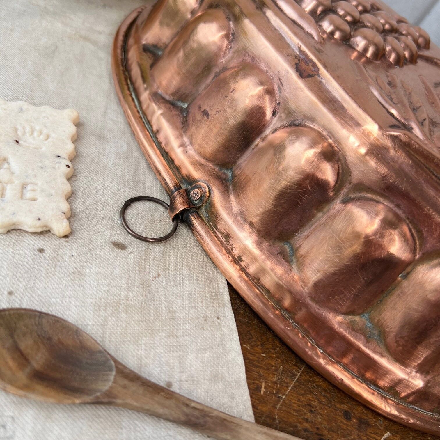 Oval copper cake mold