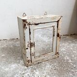 Pharmacy or toilet cabinet