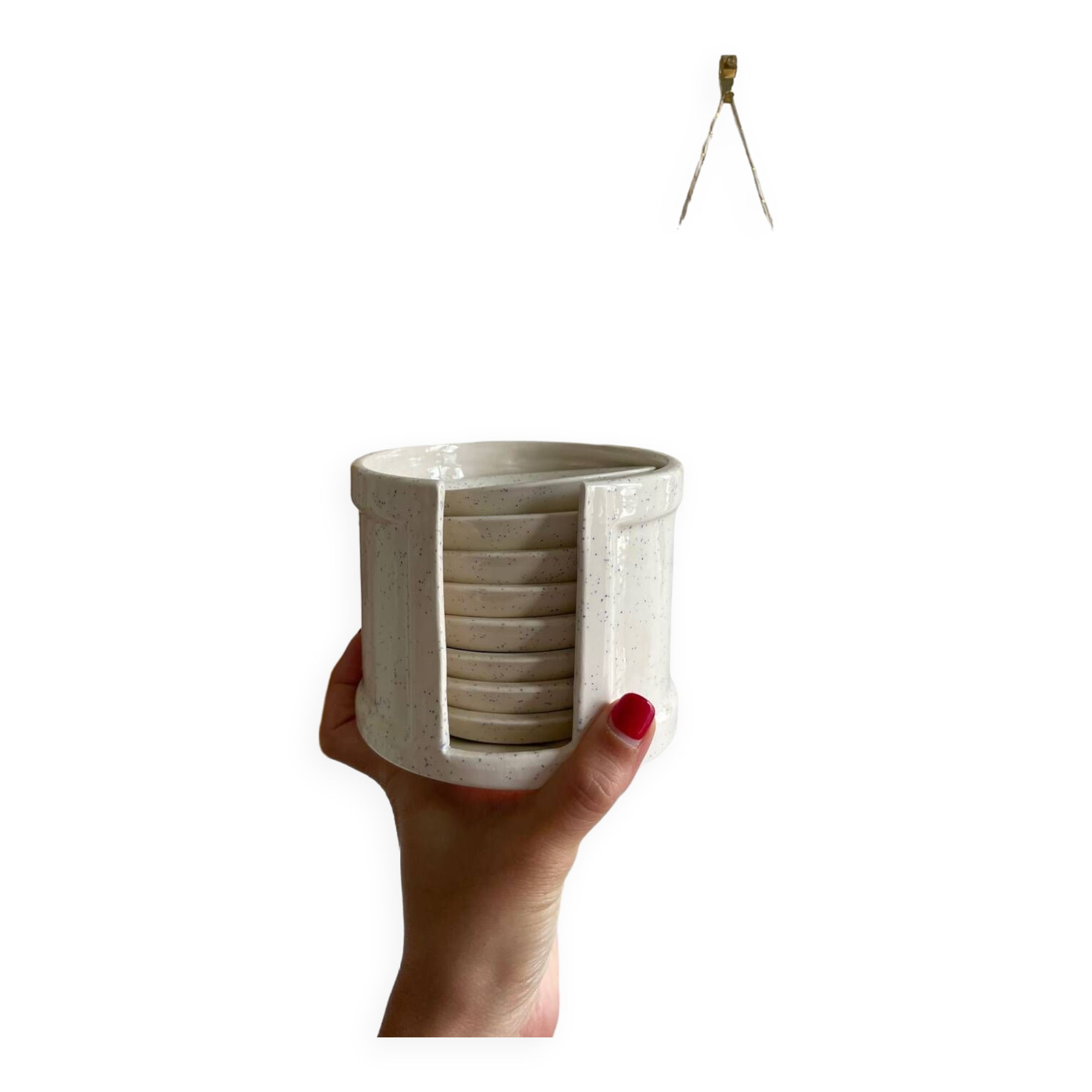 Under ceramic glasses and storage