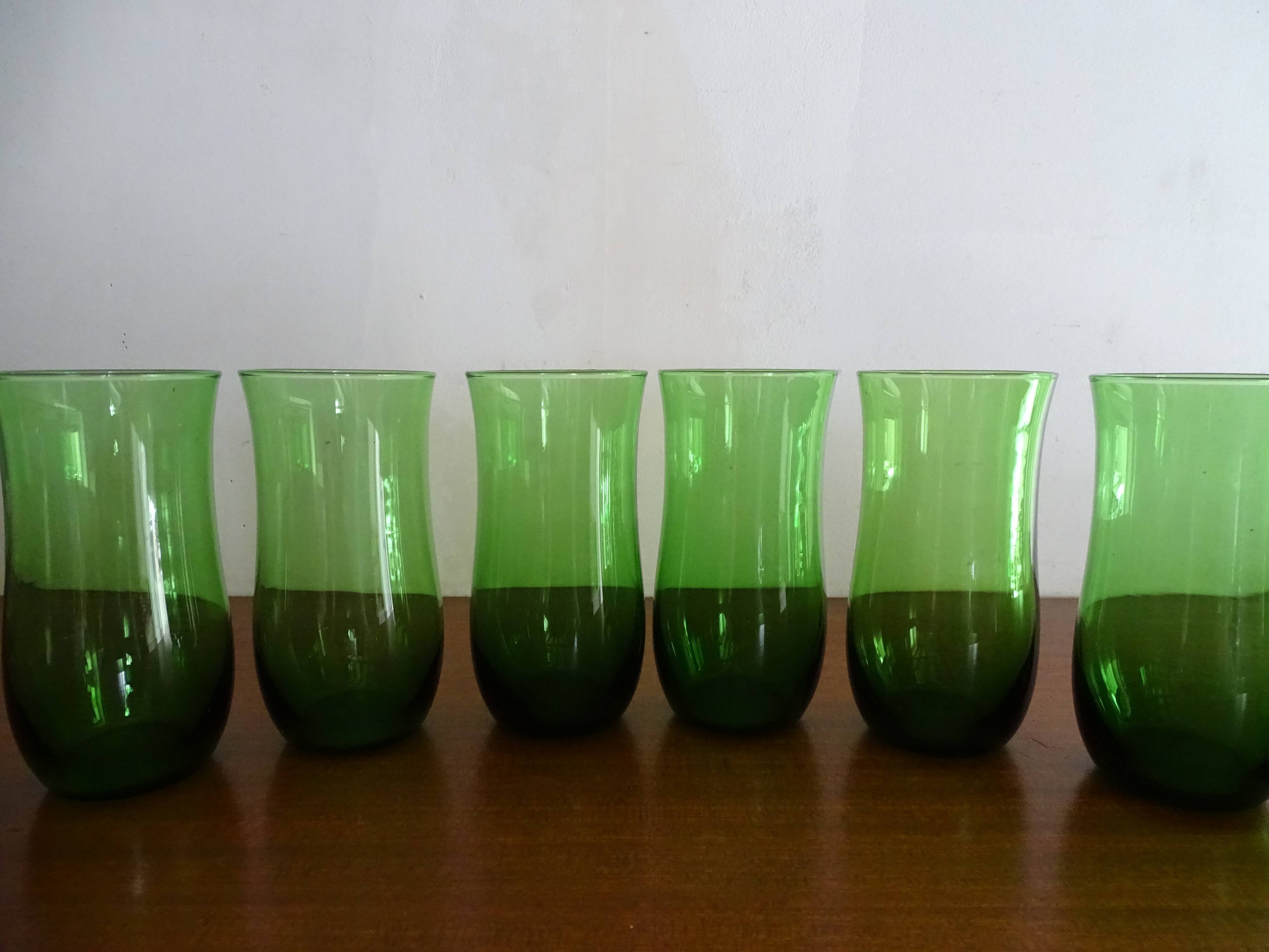 8 glasses water blown glass vintage green