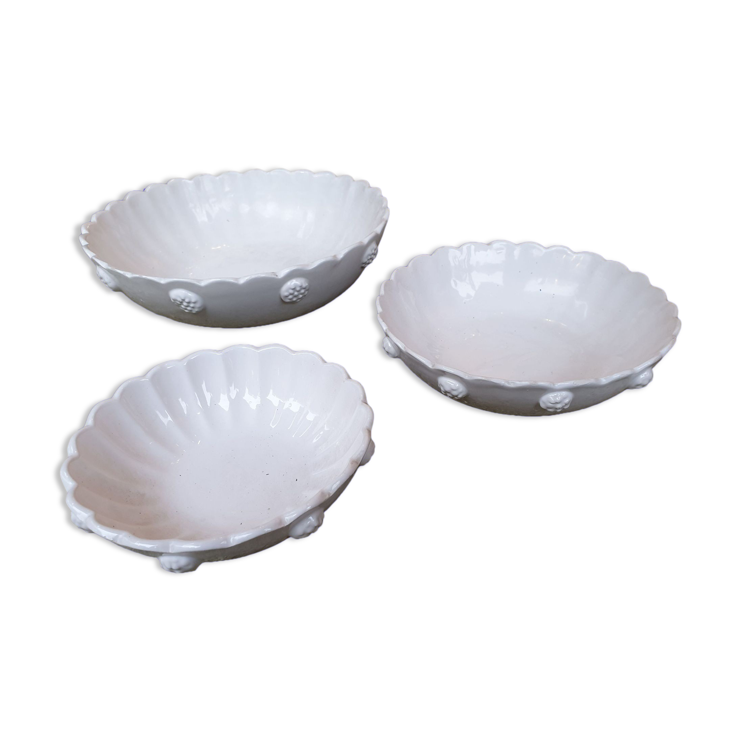 Hollow dishes old salad bowl white earthenware