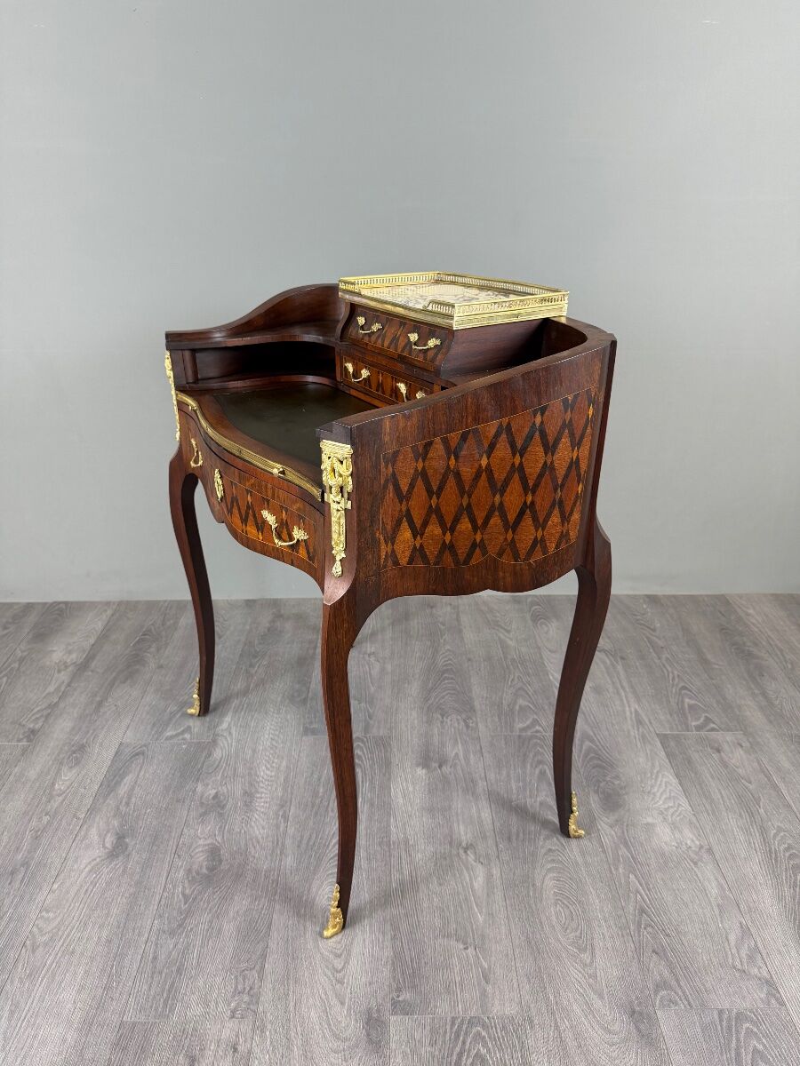 Bureau de dame Napoléon III en marqueterie et bronze doré, XIXe Siècle