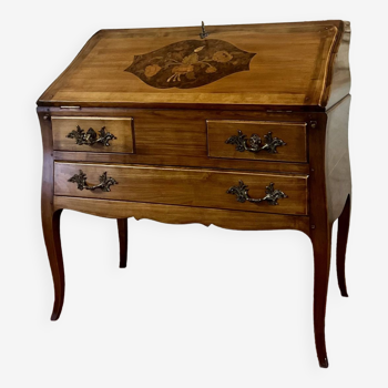 Bureau de pente en bois naturel et marqueterie de fleurs de style louis xv estampillé mailfert