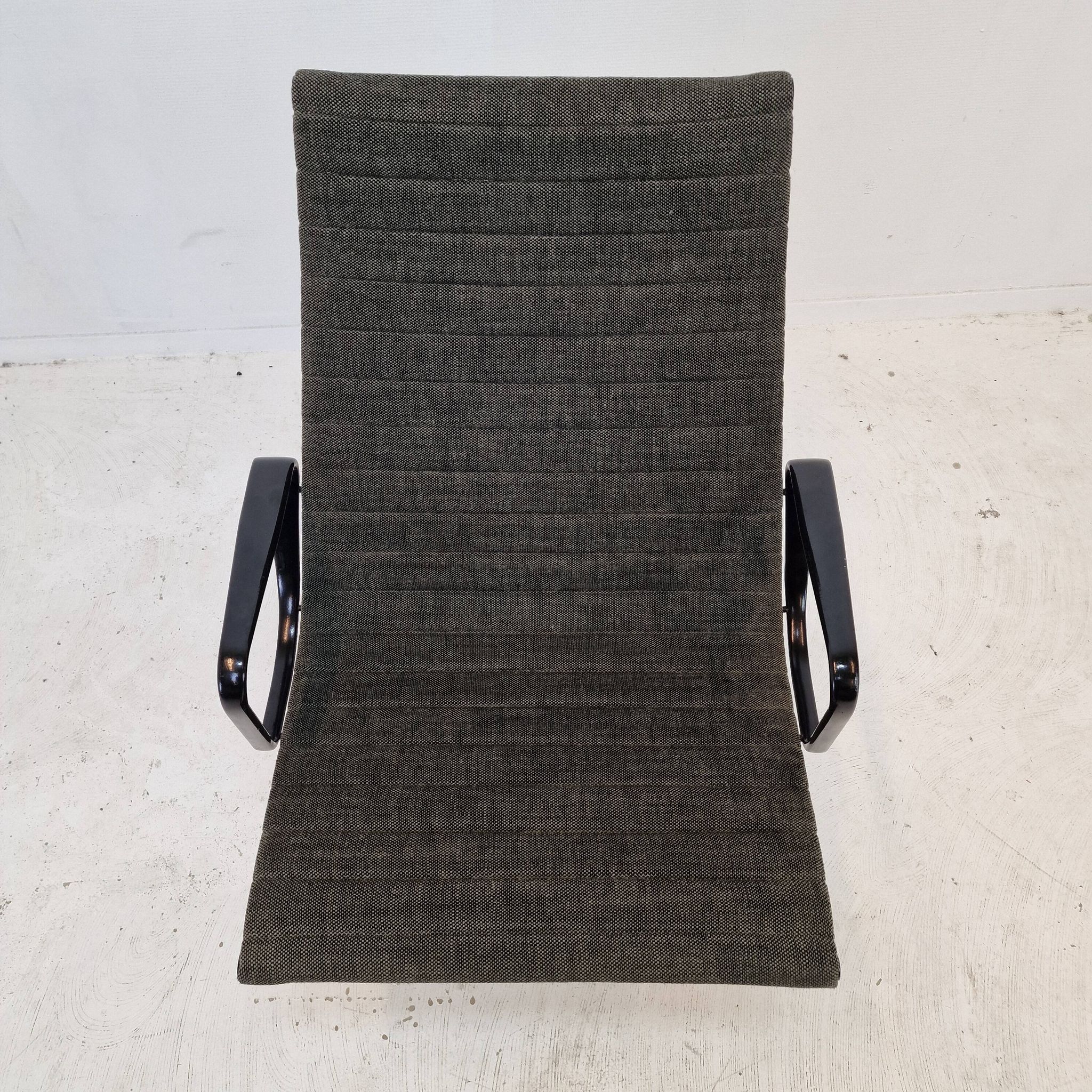 Chaise modèle EA 116 par Eames pour Herman Miller, 1960