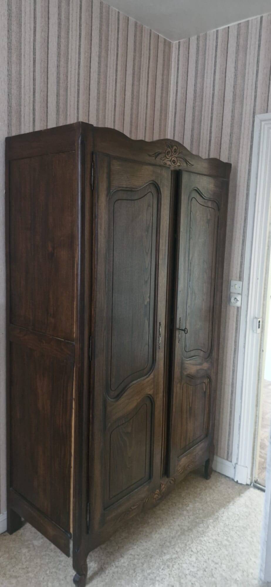 armoire antique