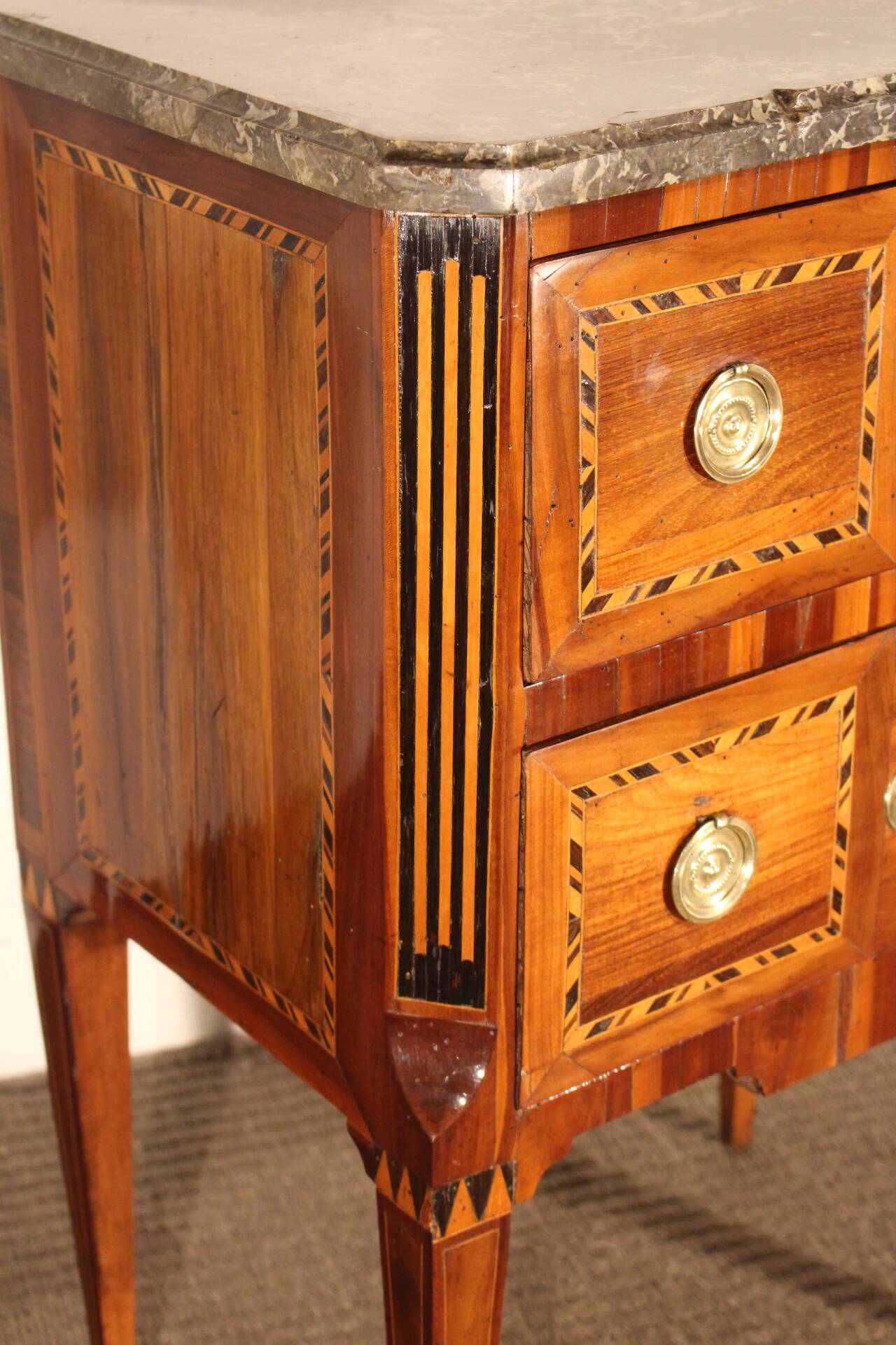 Louis XVI chest of drawers