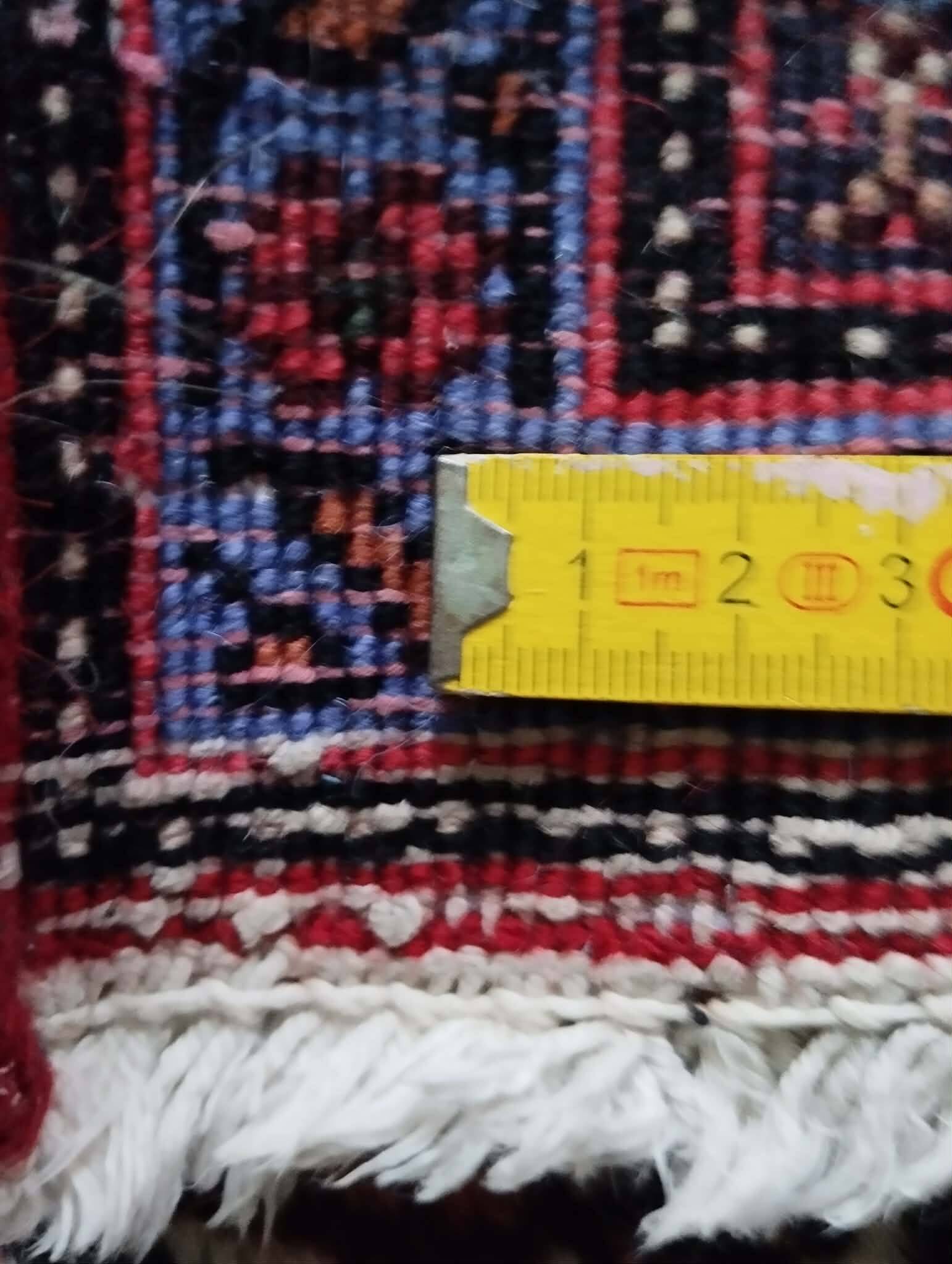 Handmade Persian Senneh rug 101x73cm