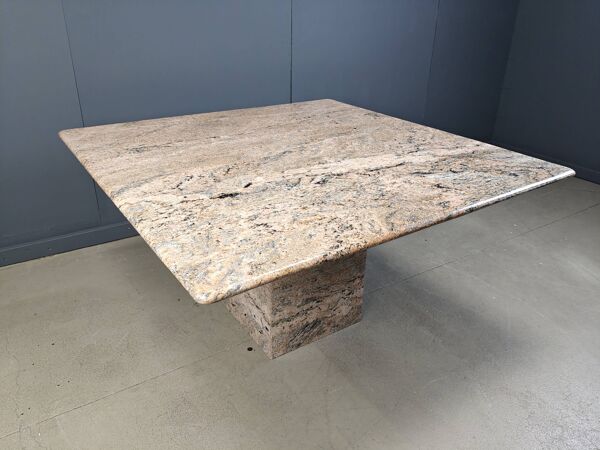 Table à manger carrée vintage en granit, années 1970