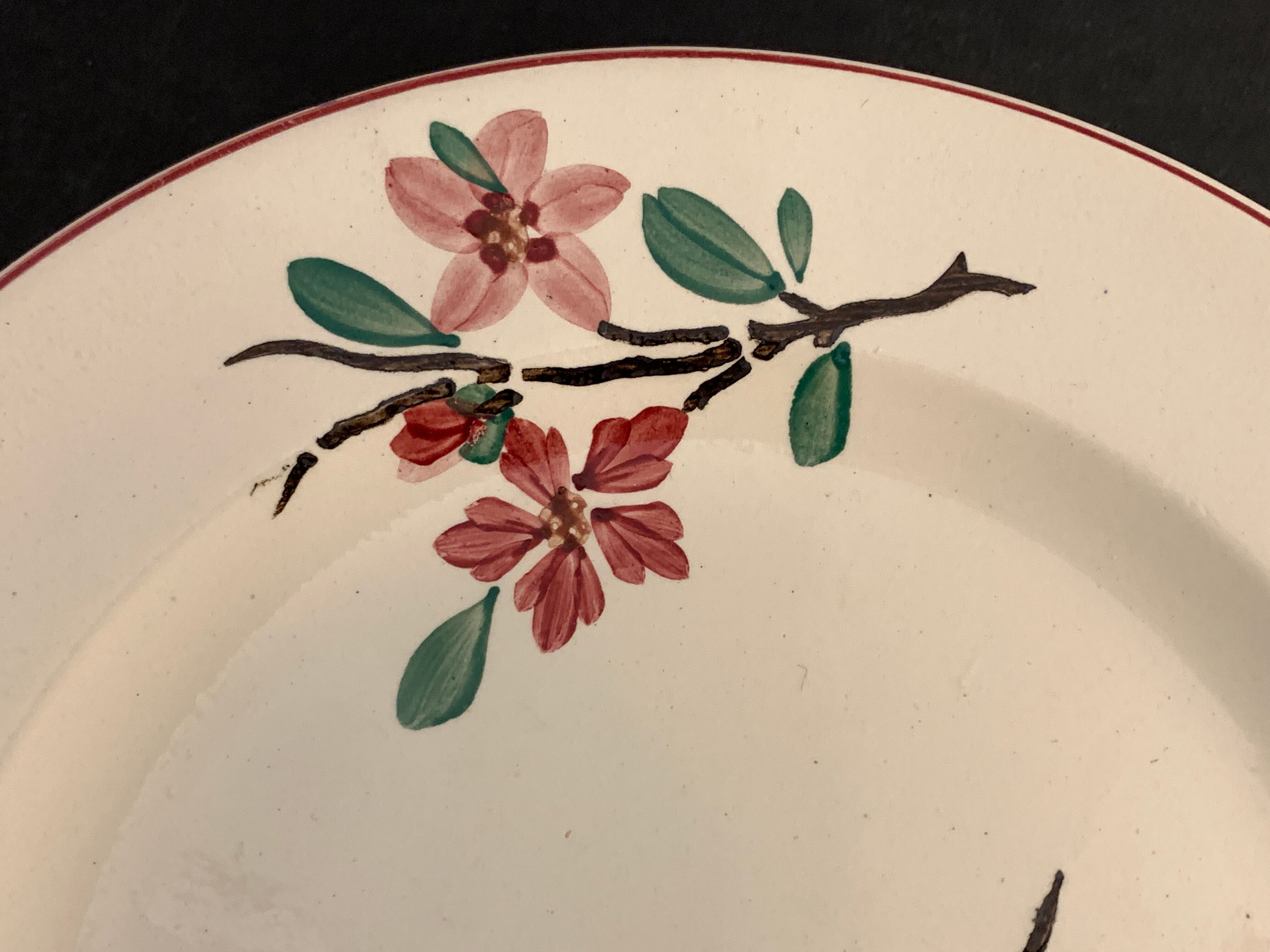 5 assiettes à dessert Digoin Sarreguemines, modèle Aigues Vives, 1940