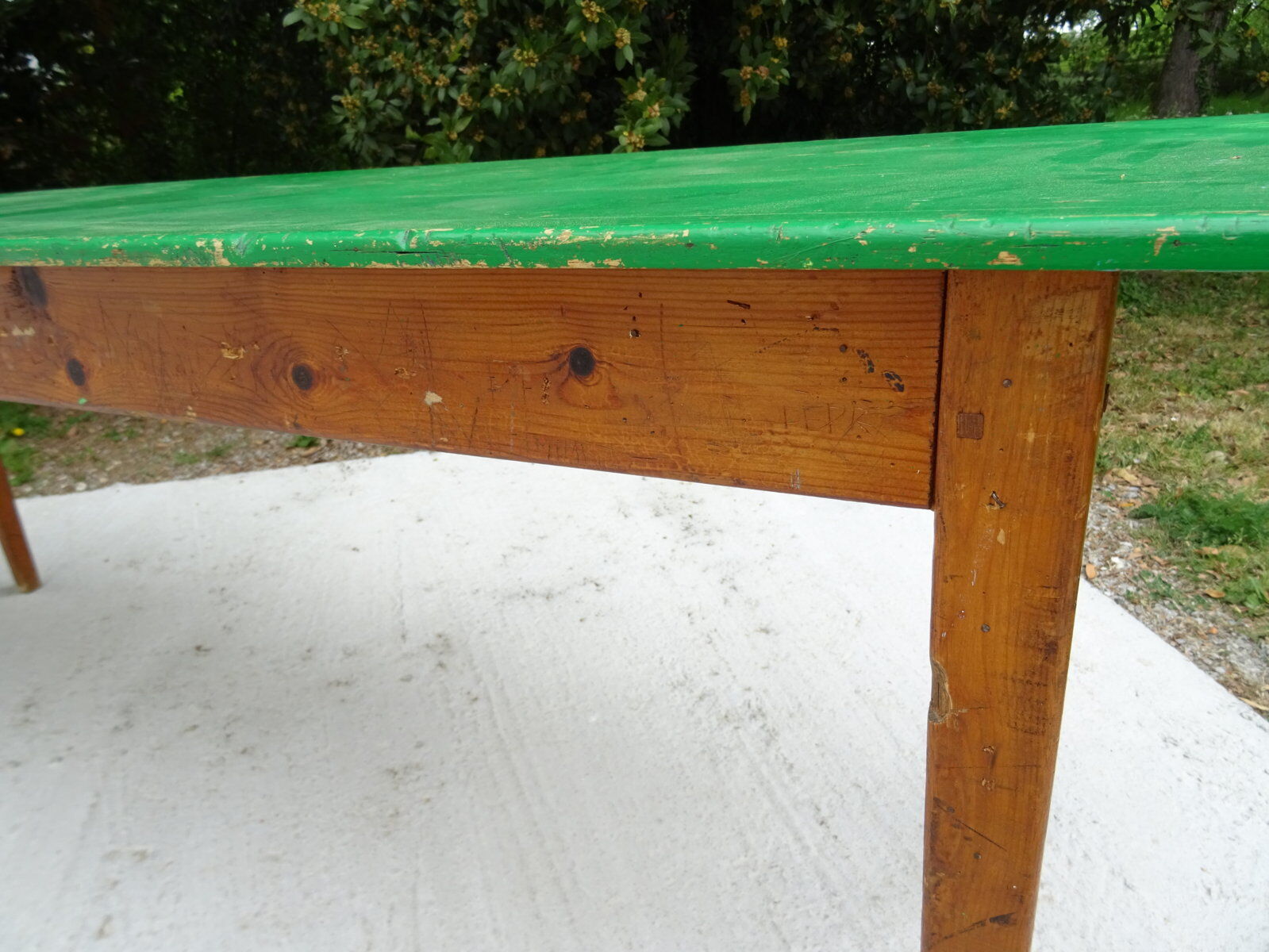 Bistro table 2m20 long