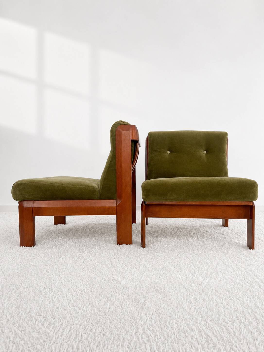 Guilleumas armchair. Upholstered in olive green velvet. Spain 70s