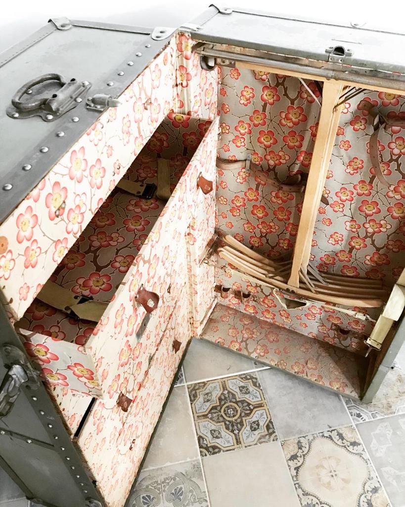 Malle armoire Moynat