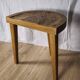 Tabouret en chêne gougé