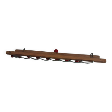 Tie rack