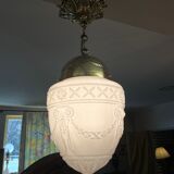 Opaline suspension