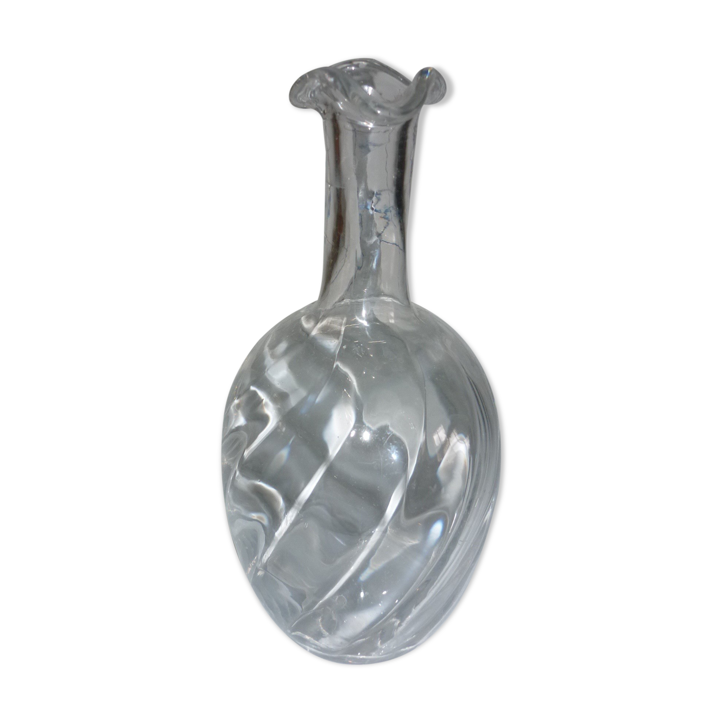 Corrugated neck glass decanter