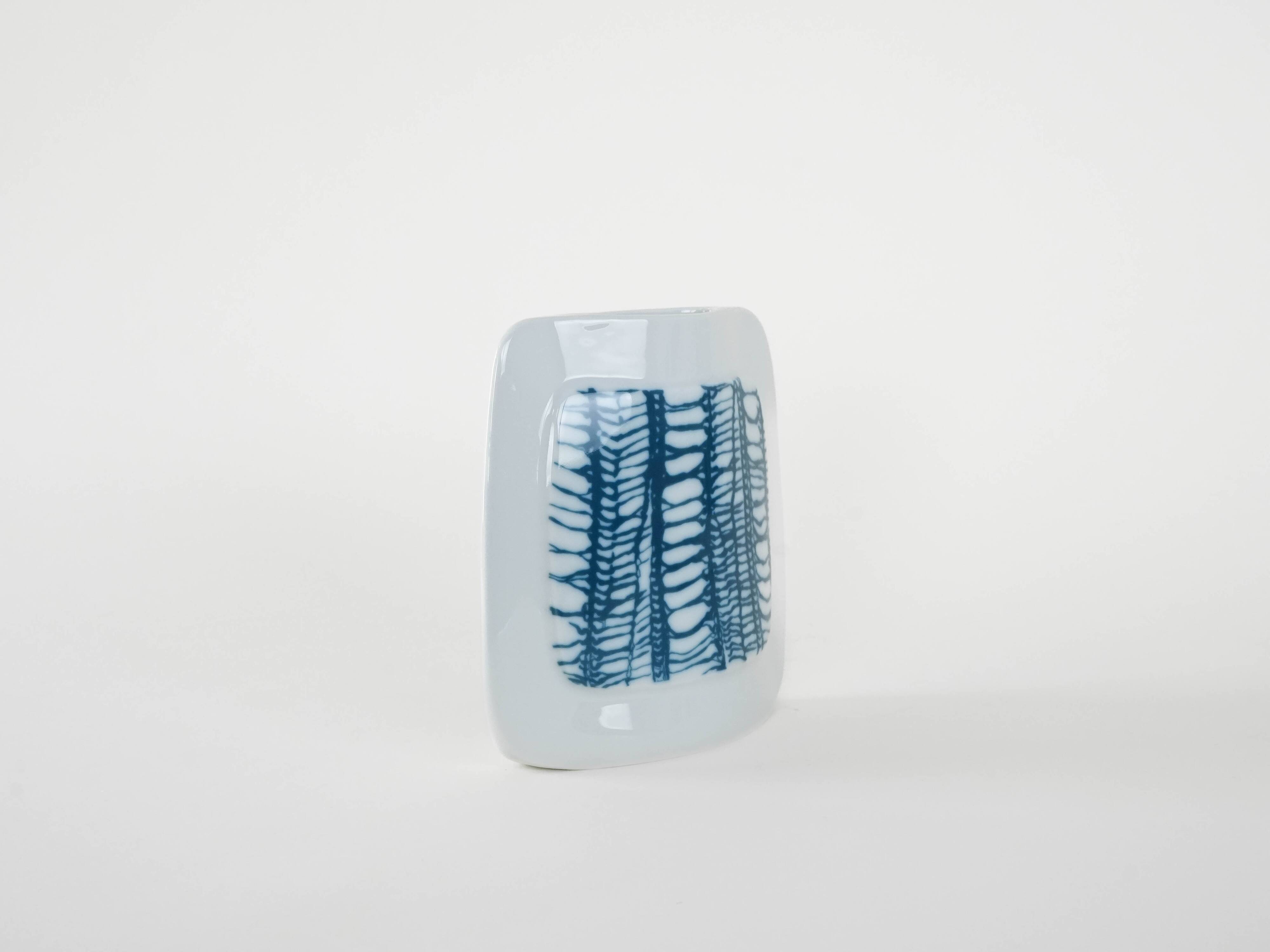 Porcelain vase, Danish design, 1970s, manufacturer: Bing & Grøndahl