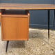 Bureau moderniste vintage pieds compas