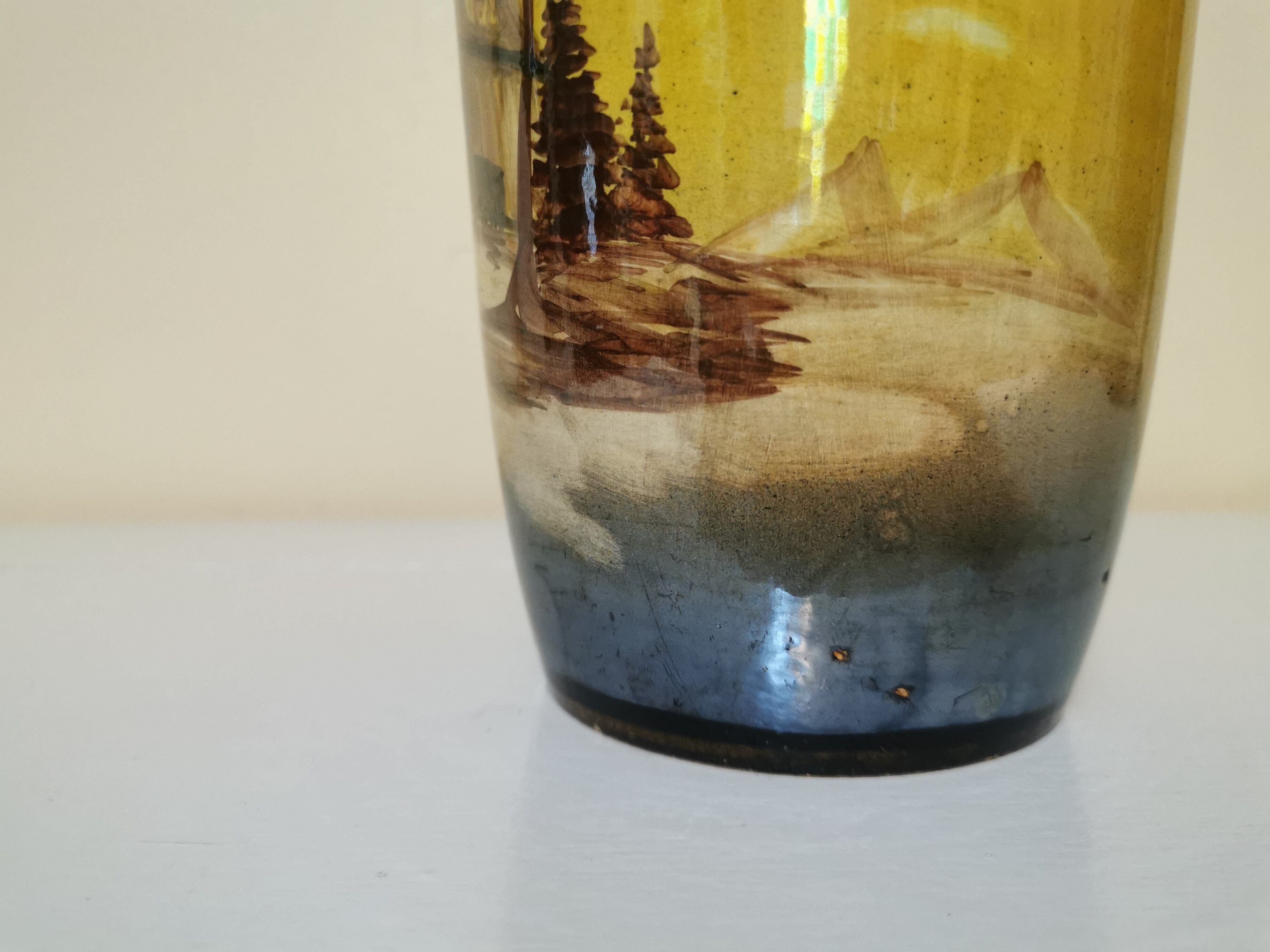 Porcelain vase by Capoa