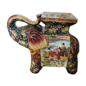 Siège éléphant en céramique