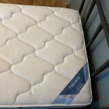 Children's bed