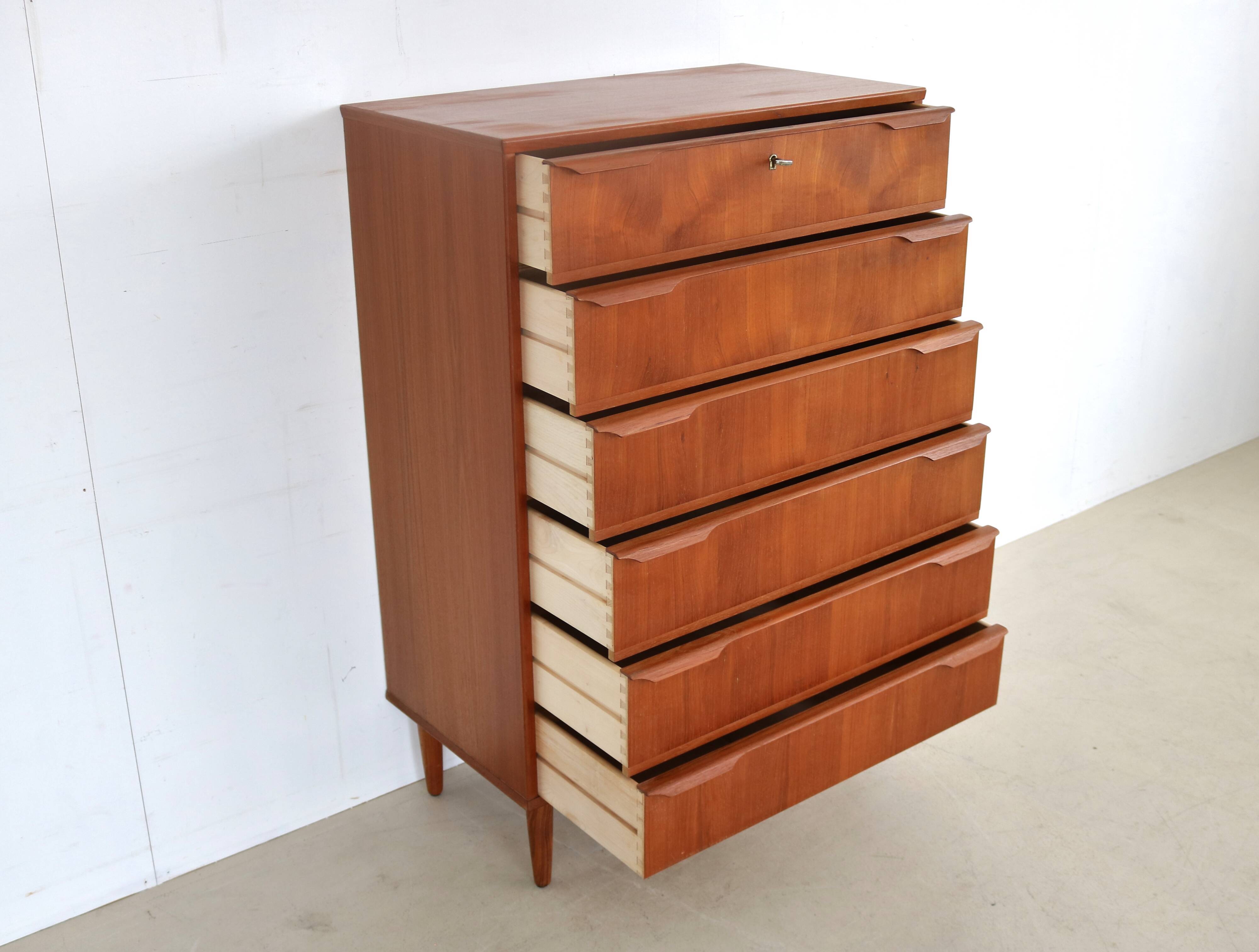 Commode design danois