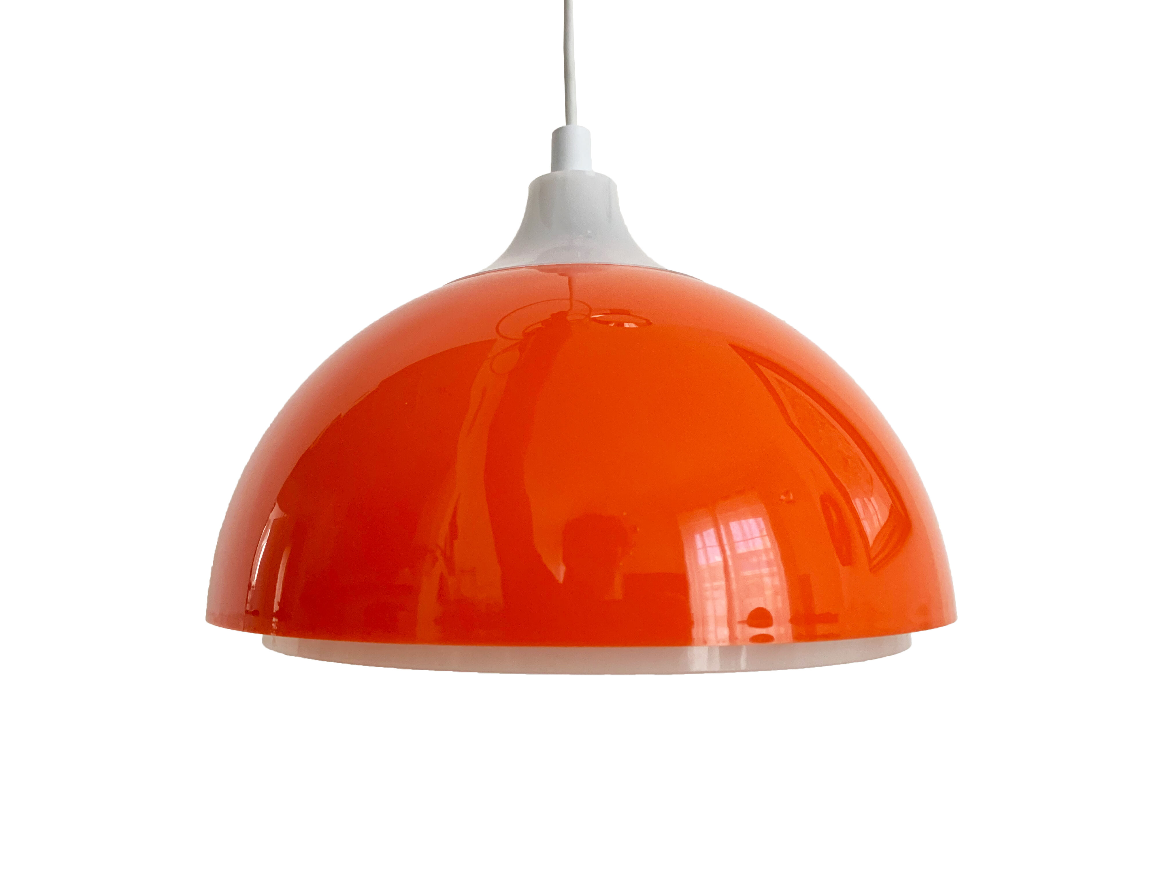 Suspension Red space age par A. Schröder Kemi, Danemark années 1970