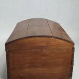Wooden storage chest/trunk