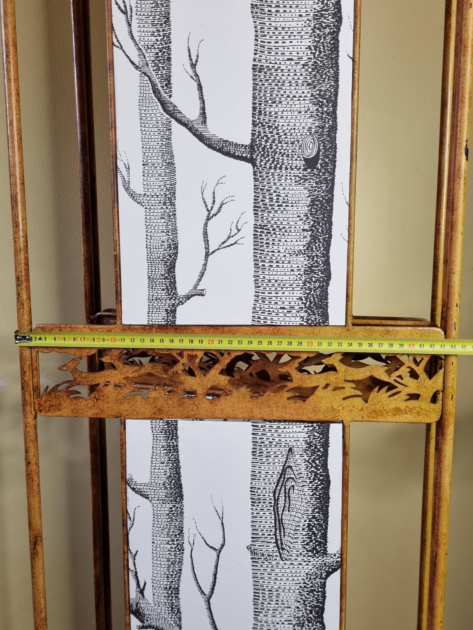 Old restyled metal screen, 3 shutters, 170 cm