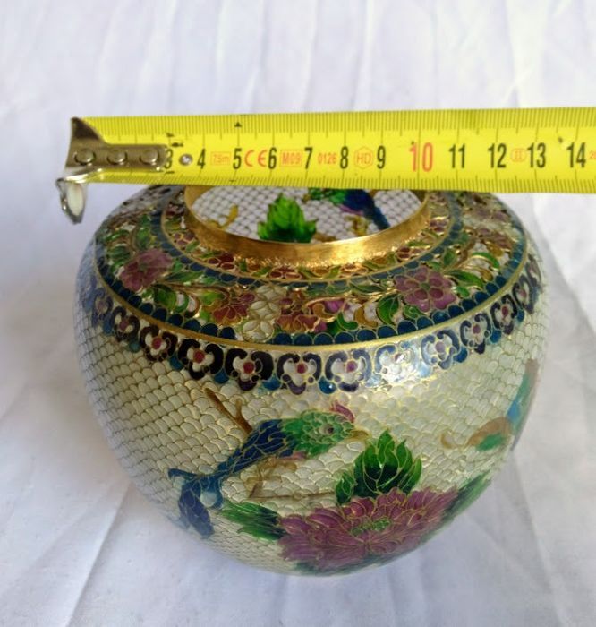 Openwork plique-à-jour enamel pot - 1920 to 1949 - China