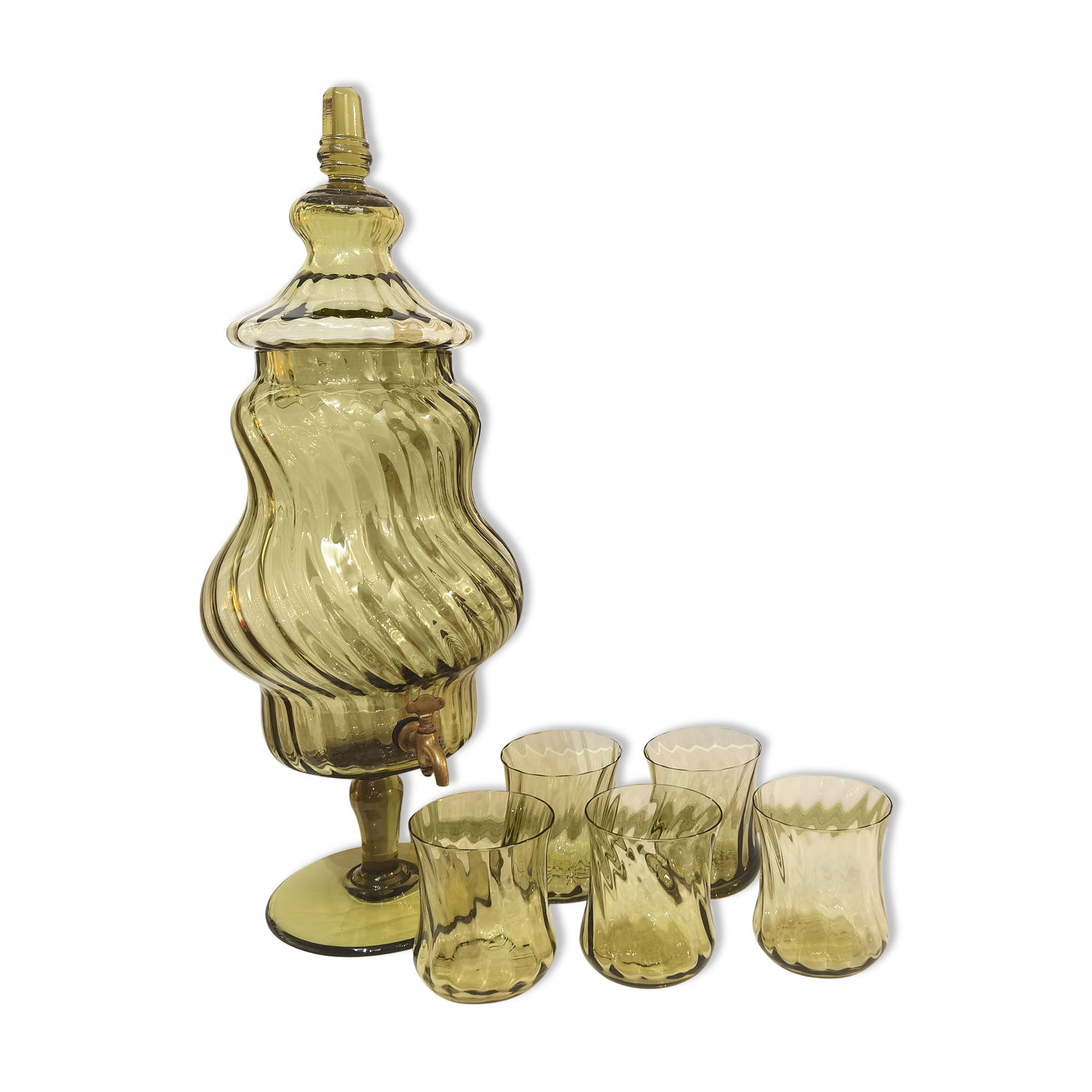 Whiskey fountain, drink fountain