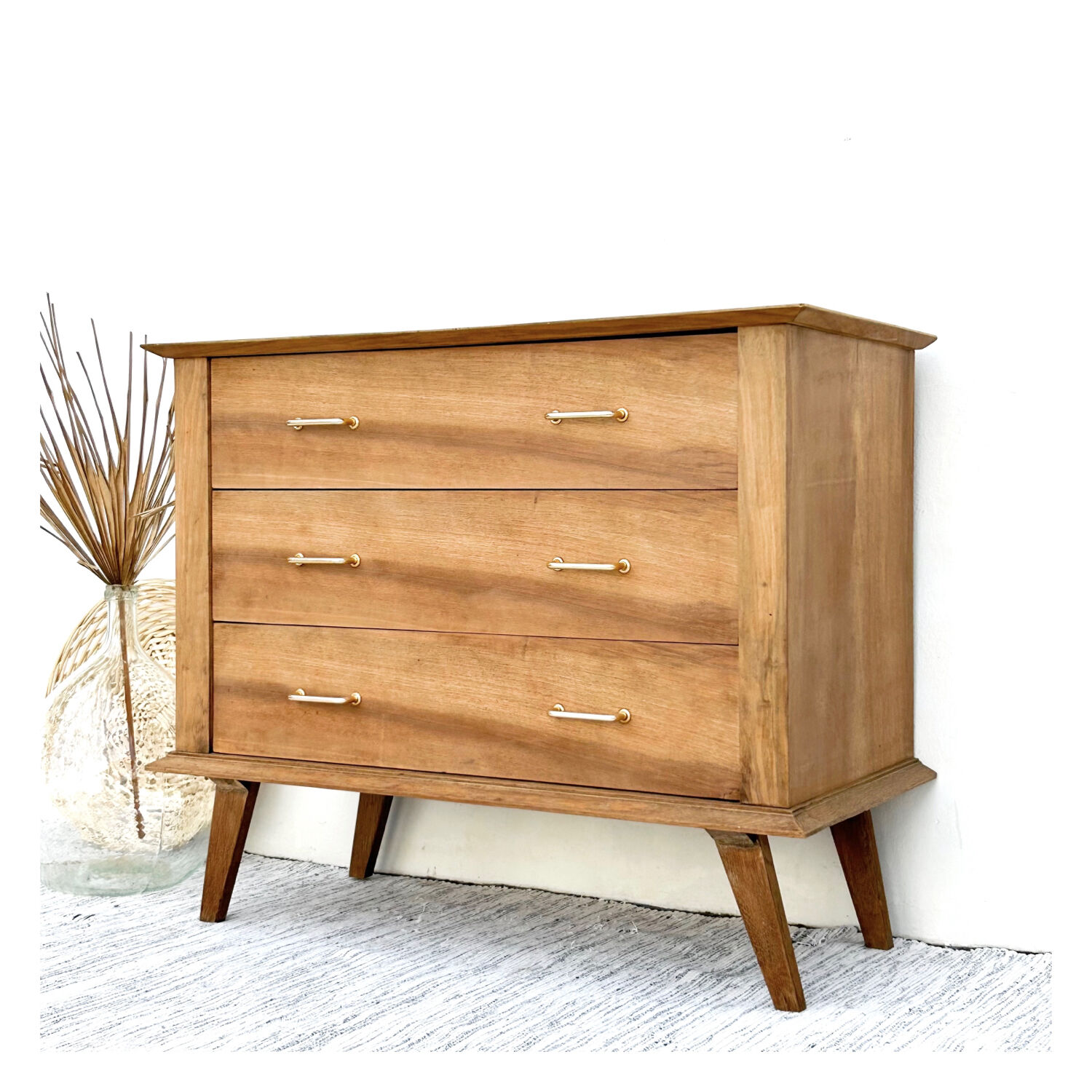 Vintage chest of drawers