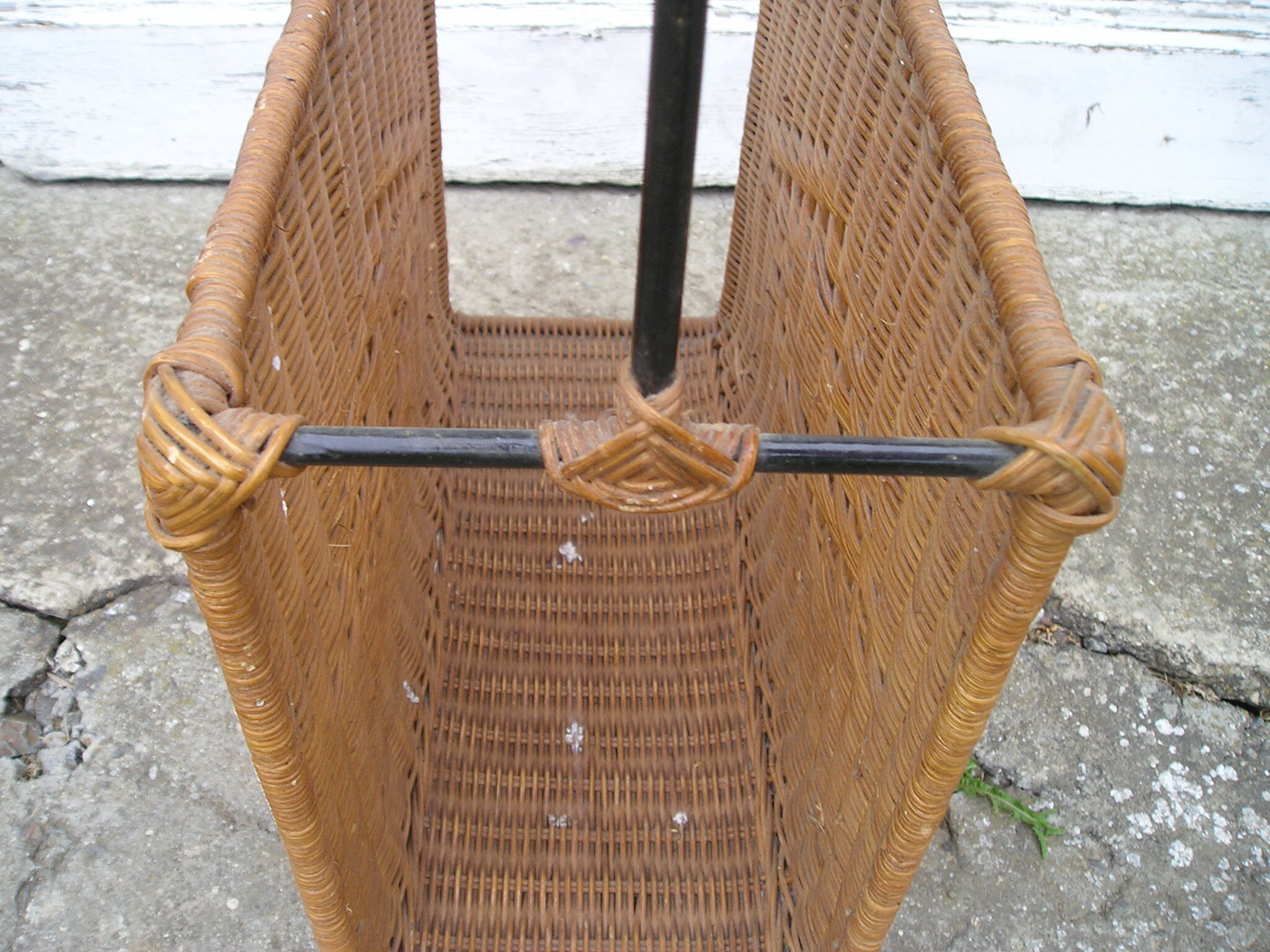 Door magazines in wicker and metal, vintage 60s - 70s
