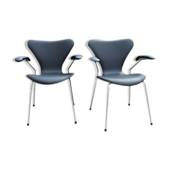 Paire de chaises série 7 Arne Jacobsen