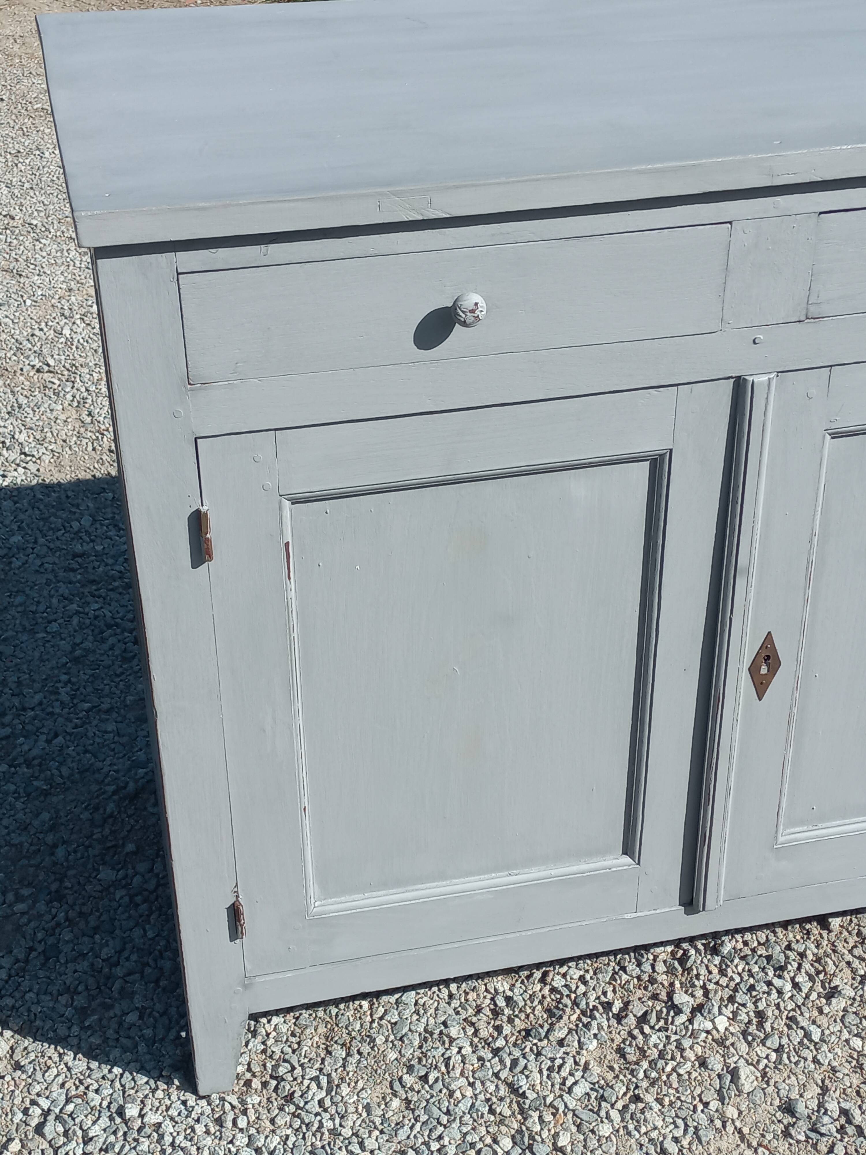 Parisian sideboard in oak and walnut 2 doors 2 drawers from the 20s