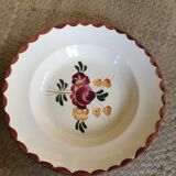 Series of 8 soup plates