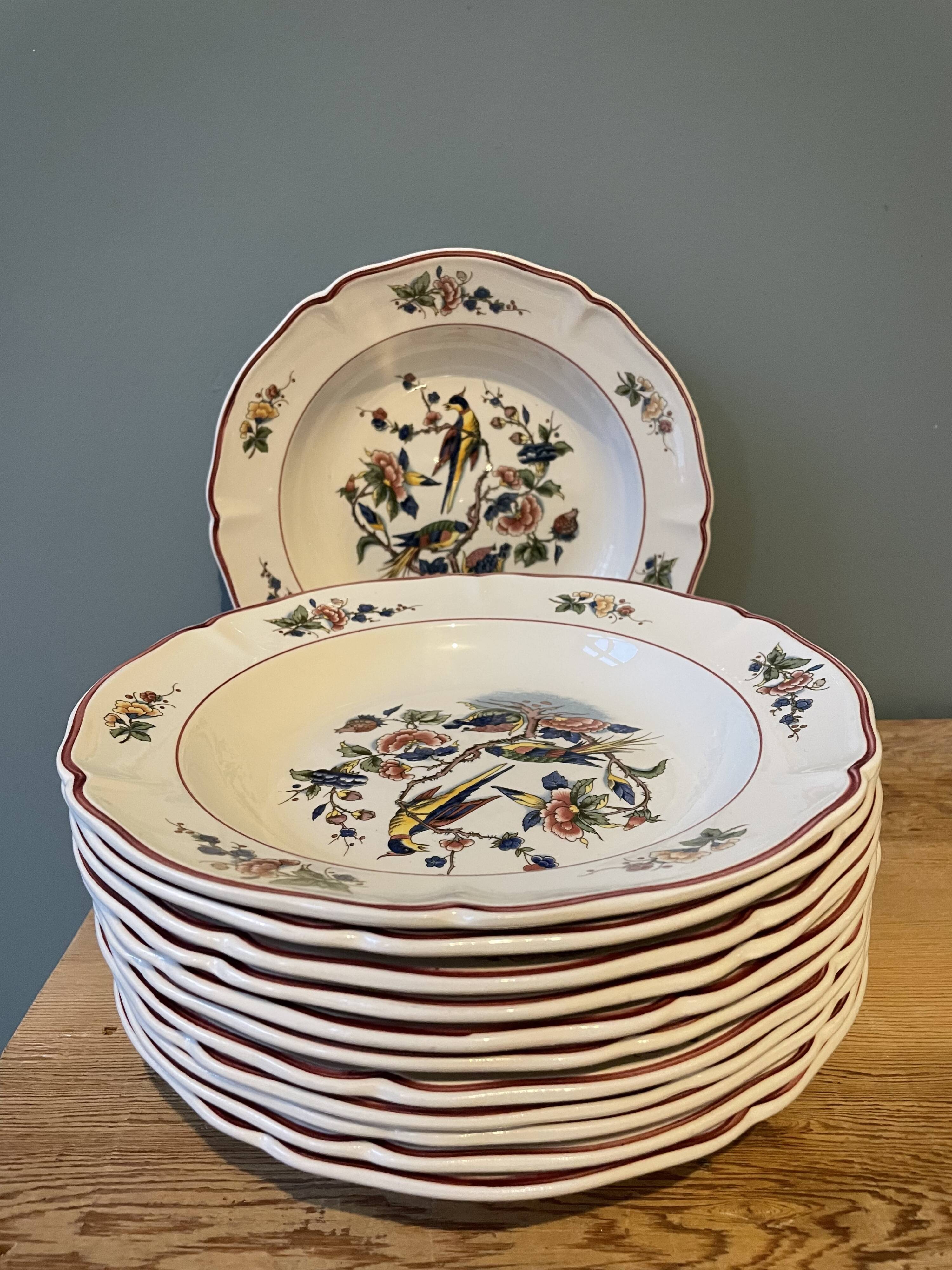 Set of 12 Villeroy and Boch hollow plates, model "Phoenix"