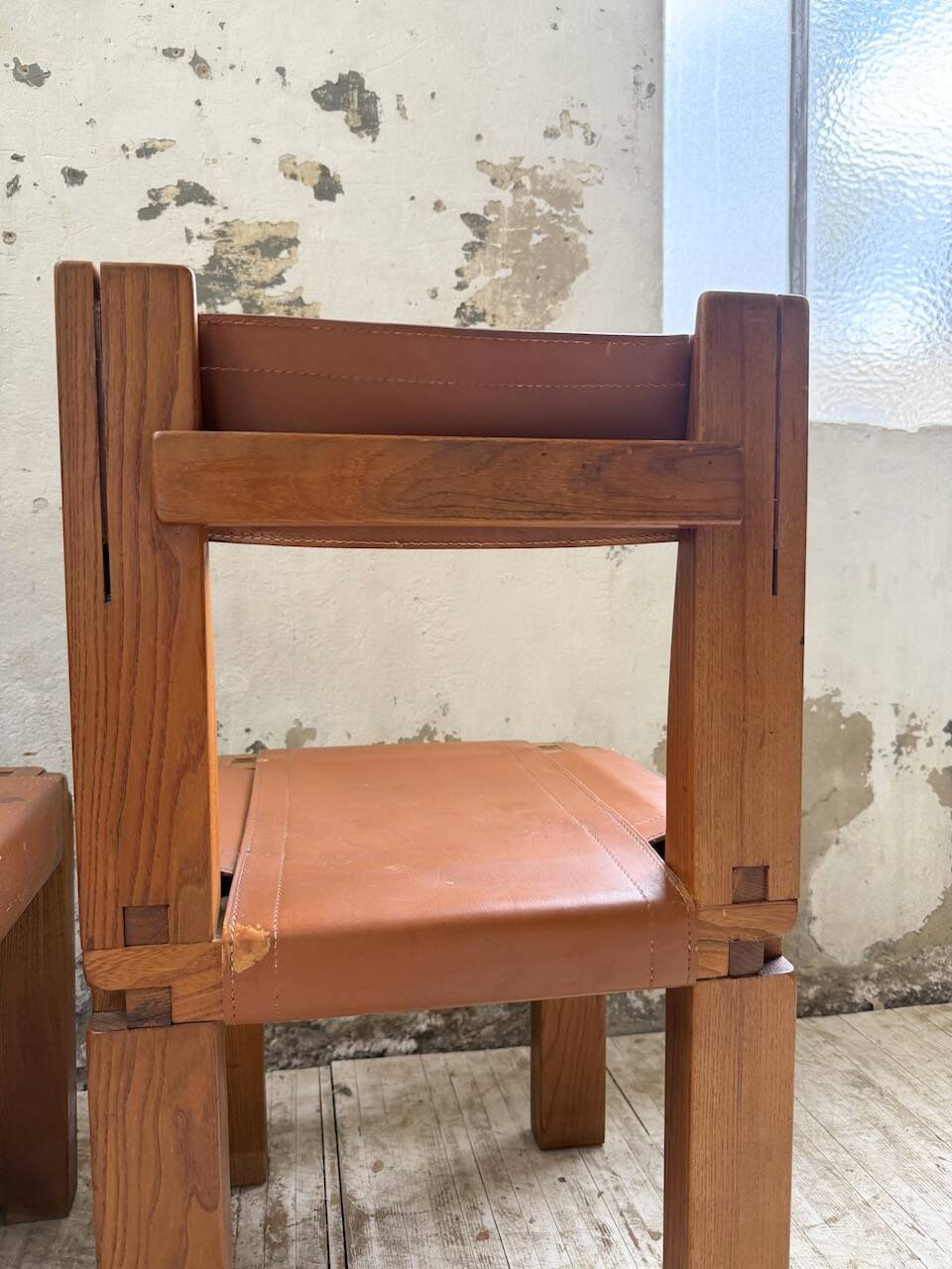 Paire de chaises Pierre Chapo S11