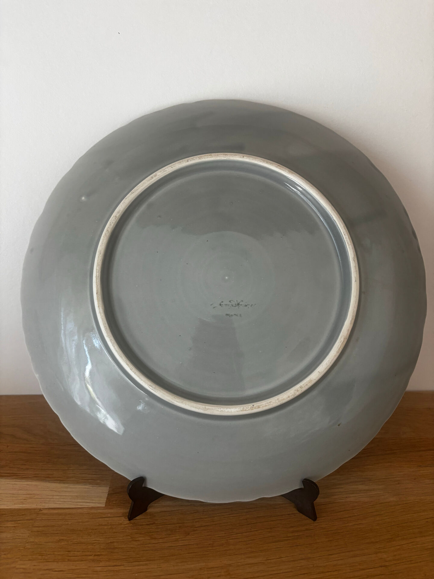 Old slightly hollow dish barbotine blue fruit Sarreguemines